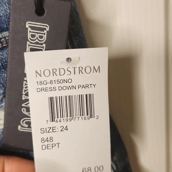 NWT Nordstrom The Fulton Blanknyc Roll Up Distressed Denim Blue Shorts Size 24 - Picture 7 of 13